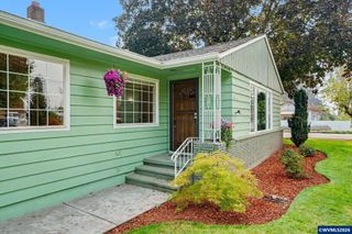 874 W Ida St, Stayton, OR 97383