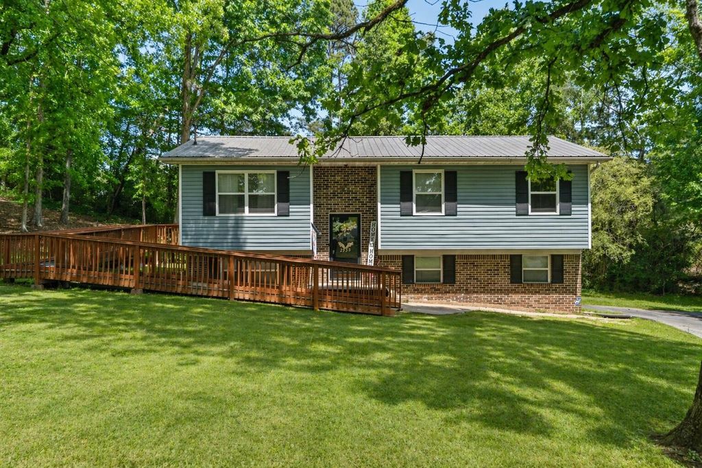 2095 Rolling Brook Drive, NE, Cleveland, TN 37323