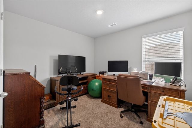 613 S Smith Avenue, Gentry, AR 72734