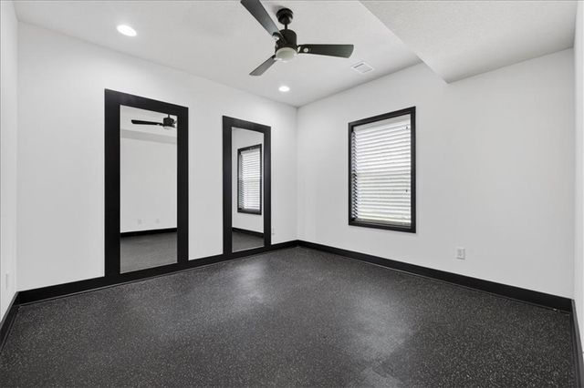 1016 Bridgeshire Drive, Raymore, MO 64083