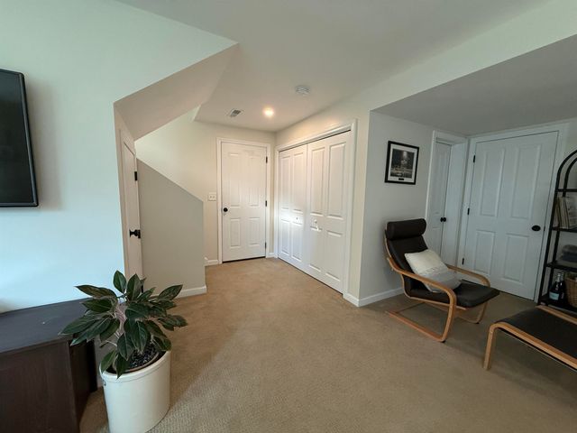 383 Pickering Street, Manchester, NH 03104