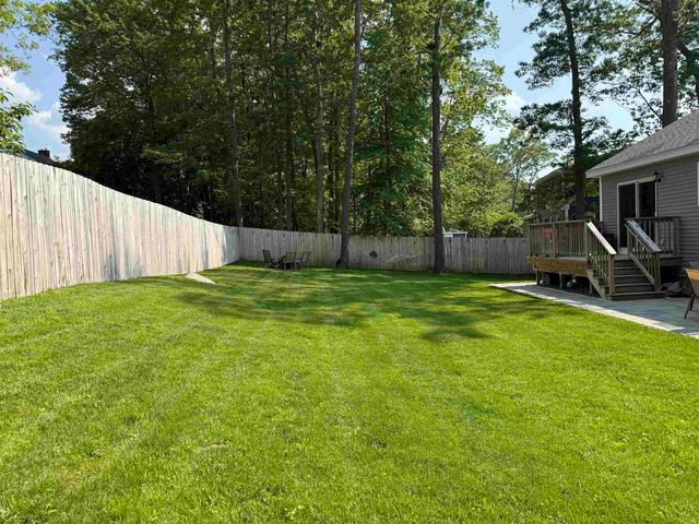 383 Pickering Street, Manchester, NH 03104