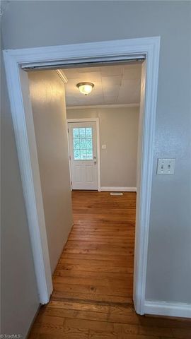 300 Dameron Street, Eden, NC 27288