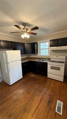300 Dameron Street, Eden, NC 27288