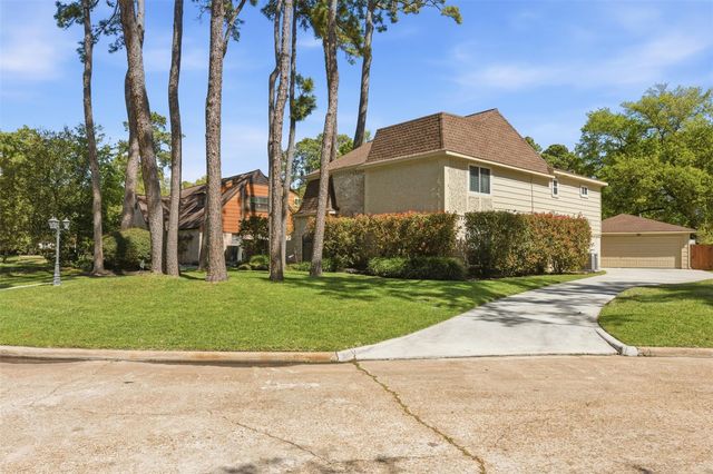 17010 Hillswind Circle, Spring, TX 77379