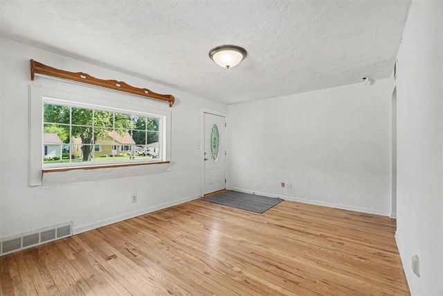 2228 Byrd Drive, Portage, MI 49002