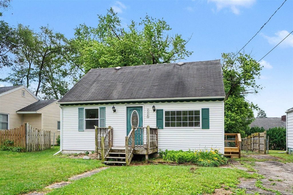 2228 Byrd Drive, Portage, MI 49002
