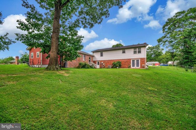 700 PERRY DR, Fredericksburg, VA 22405