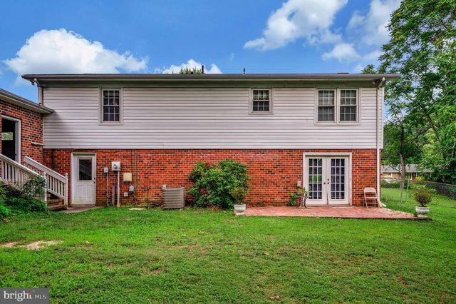 700 PERRY DR, Fredericksburg, VA 22405