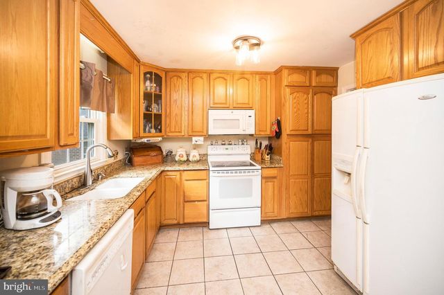700 PERRY DR, Fredericksburg, VA 22405