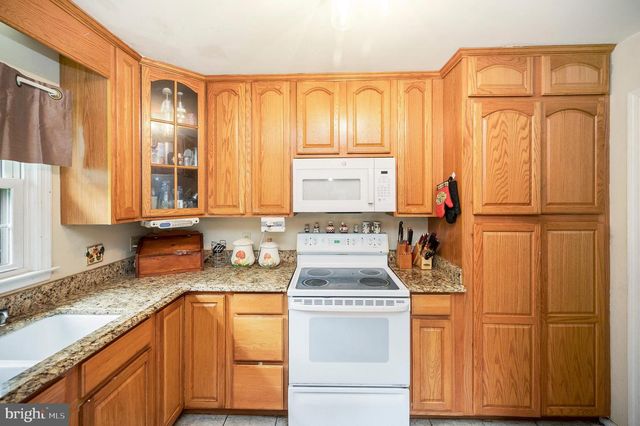 700 PERRY DR, Fredericksburg, VA 22405