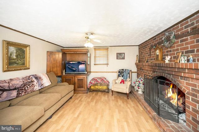 700 PERRY DR, Fredericksburg, VA 22405