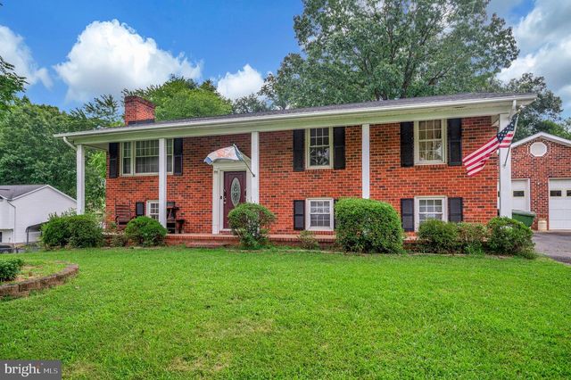 700 PERRY DR, Fredericksburg, VA 22405