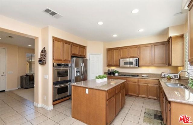 5634 Cambria Drive, Eastvale, CA 91752