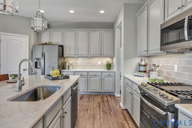 1048 Arbor Heights Ter, Midlothian, VA 23114