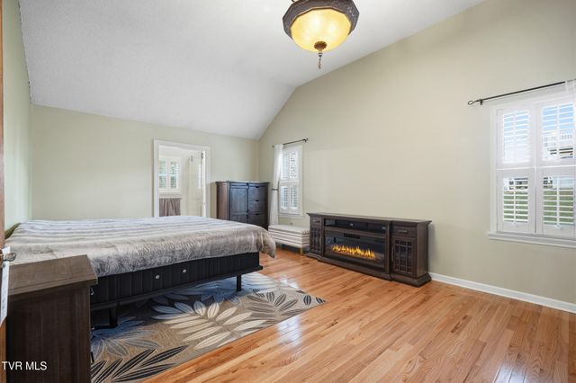 212 Old Castle Road, Kingsport, TN 37660