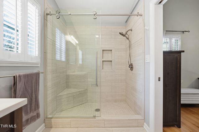 212 Old Castle Road, Kingsport, TN 37660