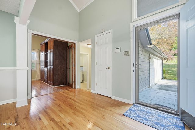 212 Old Castle Road, Kingsport, TN 37660