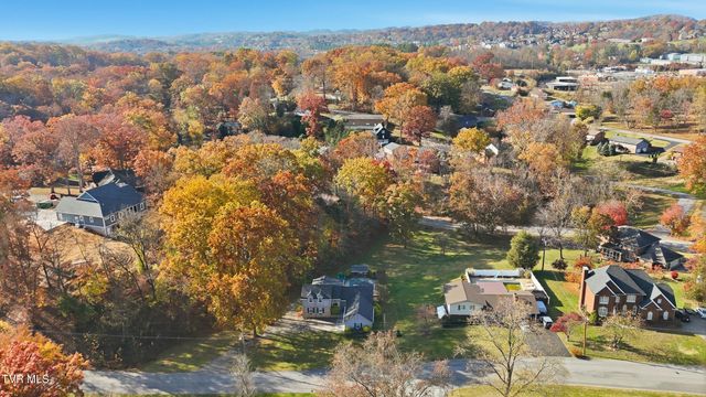 212 Old Castle Road, Kingsport, TN 37660