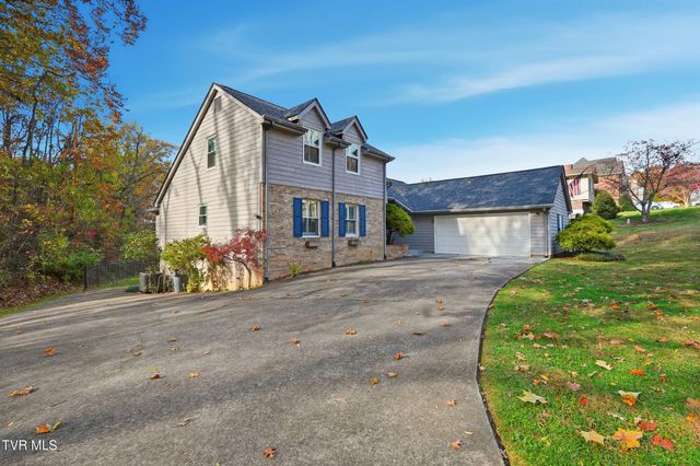 212 Old Castle Road, Kingsport, TN 37660