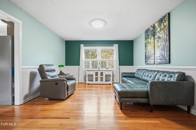 212 Old Castle Road, Kingsport, TN 37660