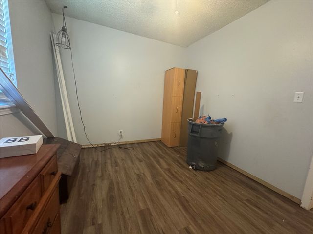 507 W E Street, Jenks, OK 74037