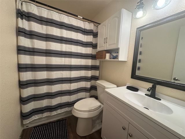 507 W E Street, Jenks, OK 74037