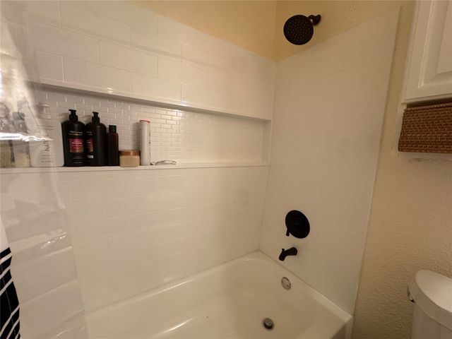 507 W E Street, Jenks, OK 74037