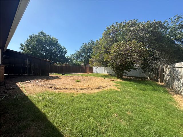 507 W E Street, Jenks, OK 74037
