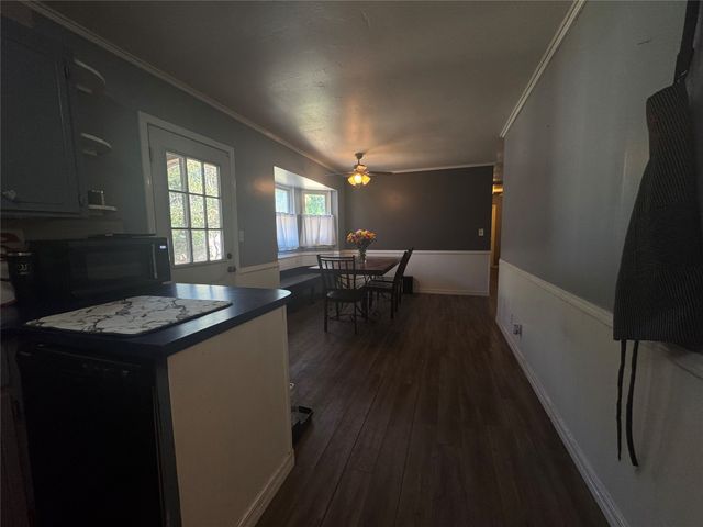 507 W E Street, Jenks, OK 74037