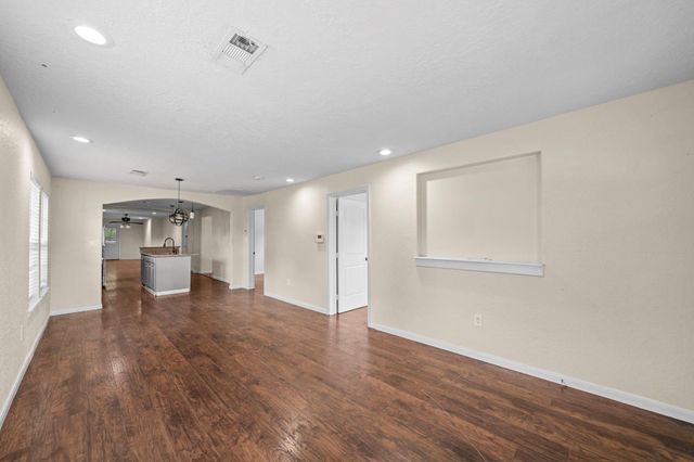 2821 Holman Street, Houston, TX 77004
