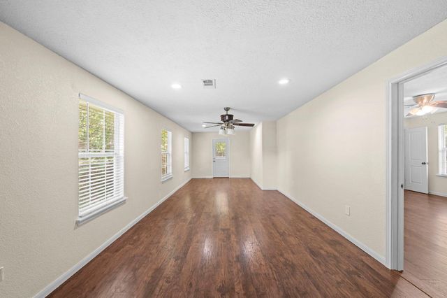 2821 Holman Street, Houston, TX 77004