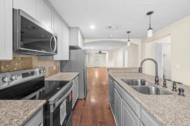 2821 Holman Street, Houston, TX 77004