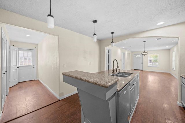 2821 Holman Street, Houston, TX 77004