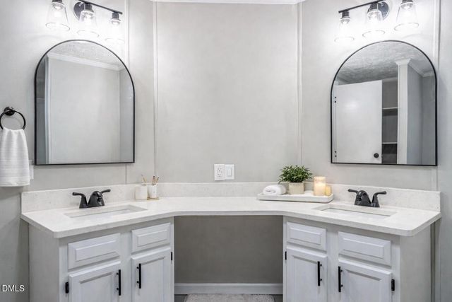 660 Pinebluff Lake Road, Aberdeen, NC 28315