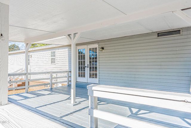 660 Pinebluff Lake Road, Aberdeen, NC 28315