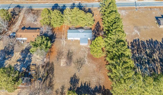 660 Pinebluff Lake Road, Aberdeen, NC 28315