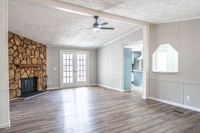 660 Pinebluff Lake Road, Aberdeen, NC 28315