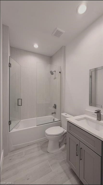 Image 8 of property listing at 2102/2104 NE 16th TER, Cape Coral, FL 33909