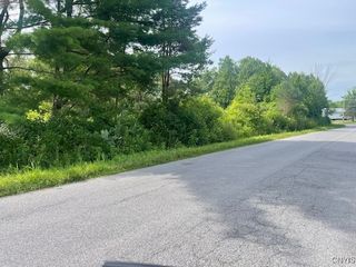 4664 Wetzel Road, Clay, NY 13090