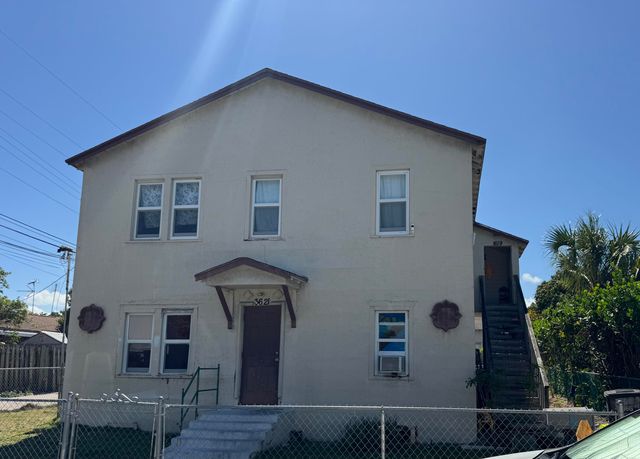 3621 Morton Avenue, West Palm Beach, FL 33405