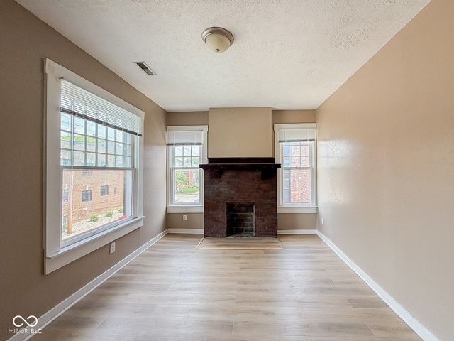 219 E 17th Street, Indianapolis, IN 46202