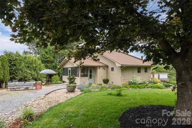 56 Donna Lane, Alexander, NC 28701