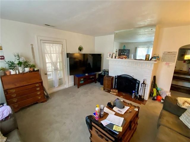 133 W Ocean AVE, Norfolk, VA 23503