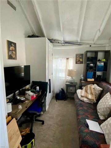 133 W Ocean AVE, Norfolk, VA 23503