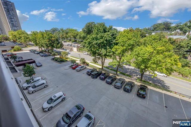 4 Horizon Road 631, Fort Lee, NJ 07024