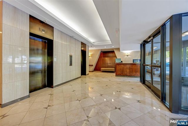 4 Horizon Road 631, Fort Lee, NJ 07024