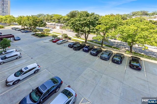 4 Horizon Road 631, Fort Lee, NJ 07024