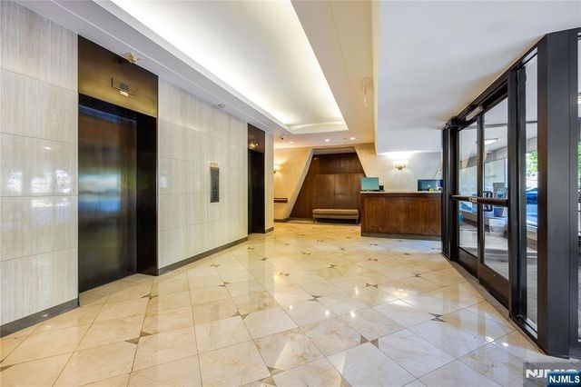 4 Horizon Road 631, Fort Lee, NJ 07024