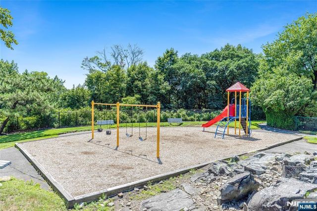 4 Horizon Road 631, Fort Lee, NJ 07024